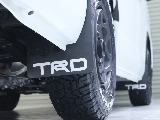 TRDマッドフラップも装備致しました♪