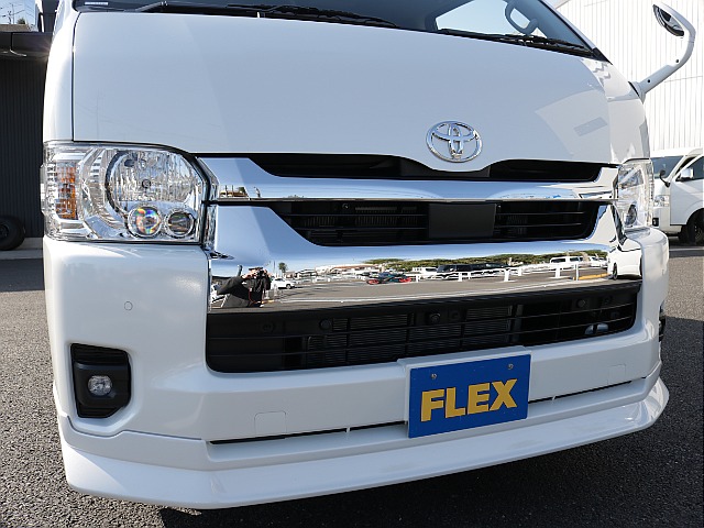 新車ハイエースワゴンリラクシングシートアレンジ施工車両入庫！！