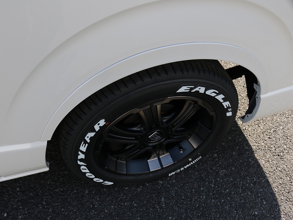 新車ワゴンＧＬリラクシングシートアレンジカスタム車両入庫！オリジナルフロントスポイラーオリジナルオーバーフェンダーオリジナルＬＥＤテールオリジナル１７インチアルミパイオニアＳＤナビフリップダウン装備！