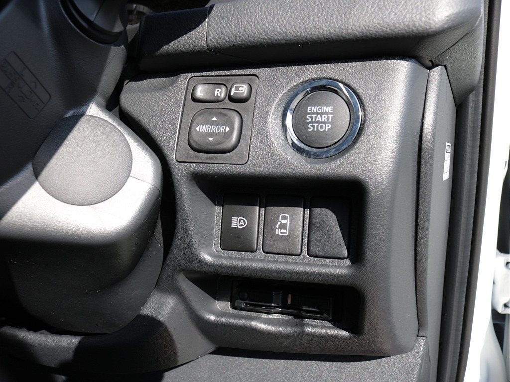 新車ワゴンＧＬリラクシングシートアレンジカスタム車両入庫！オリジナルフロントスポイラーオリジナルオーバーフェンダーオリジナルＬＥＤテールオリジナル１７インチアルミパイオニアＳＤナビフリップダウン装備！