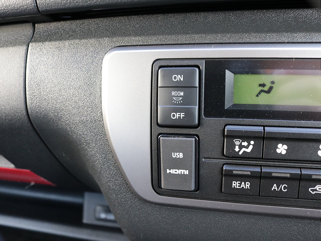 新車ワゴンＧＬリラクシングシートアレンジカスタム車両入庫！オリジナルフロントスポイラーオリジナルオーバーフェンダーオリジナルＬＥＤテールオリジナル１７インチアルミパイオニアＳＤナビフリップダウン装備！