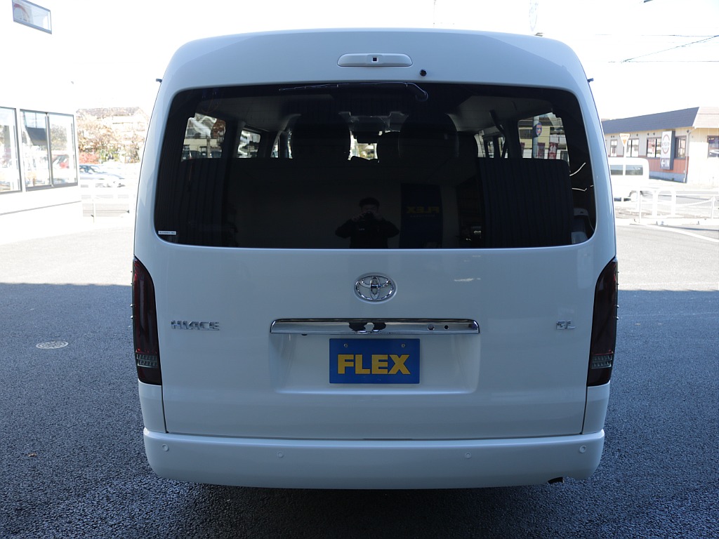 シンプルなリアビューになります！！