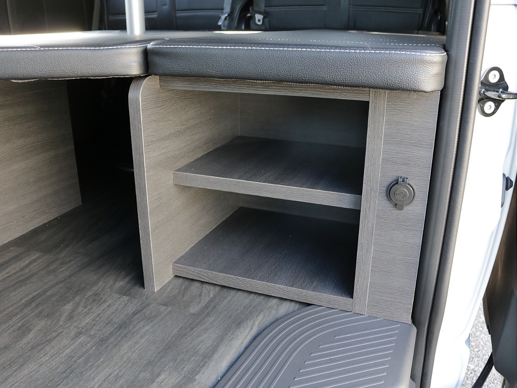 新車ワゴンＧＬリラクシングシートアレンジカスタム車両入庫！オリジナルフロントスポイラーオリジナルオーバーフェンダーオリジナルＬＥＤテールオリジナル１７インチアルミパイオニアＳＤナビフリップダウン装備！