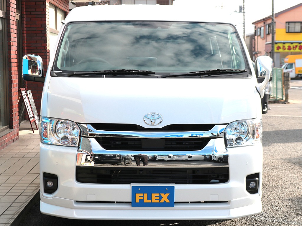 ボディガラスコーティング+窓撥水施工やスモークフィルム施工など細かなオプションにもお応えいたします☆