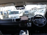新車ハイエースワゴンＧＬリラクシングシートアレンジ施工済み大画面アルパインツインナビパッケージ装備！オリジナルフロントスポイラーオリジナル１７インチアルミ１．５インチダウンオーバーフェンダーテール装備