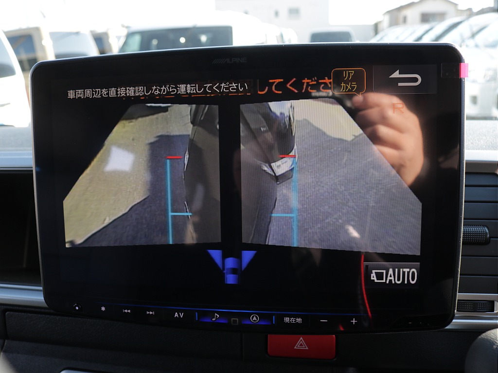 新車ハイエースワゴンＧＬリラクシングシートアレンジ施工済み大画面アルパインツインナビパッケージ装備！オリジナルフロントスポイラーオリジナル１７インチアルミ１．５インチダウンオーバーフェンダーテール装備