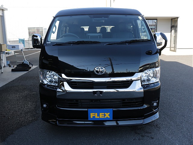 シンプルなフロントマスクになります！！