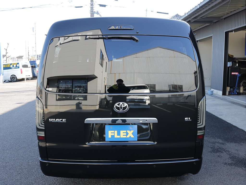 シンプルなリアビューになります！！