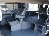 新車ハイエースワゴンＧＬリラクシングシートアレンジ施工済み大画面アルパインツインナビパッケージ装備！オリジナルフロントスポイラーオリジナル１７インチアルミ１．５インチダウンオーバーフェンダーテール装備
