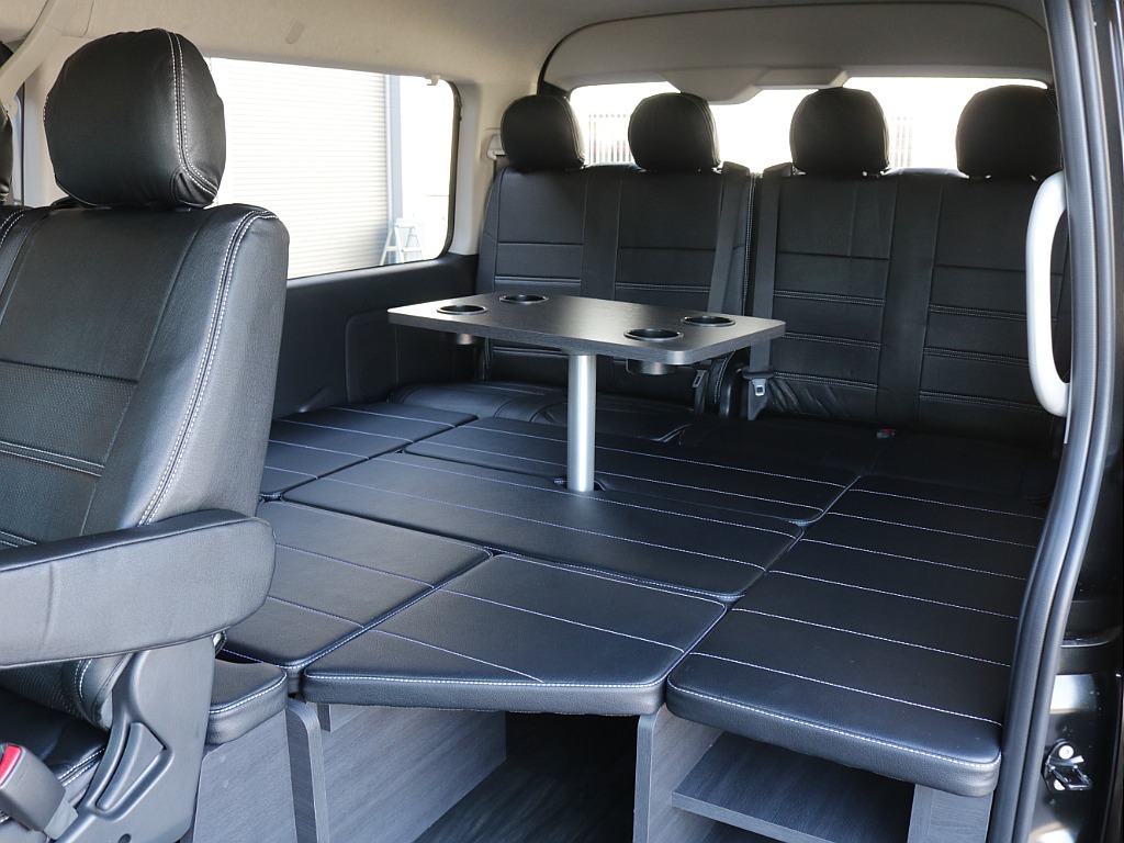 新車ハイエースワゴンＧＬリラクシングシートアレンジ施工済み大画面アルパインツインナビパッケージ装備！オリジナルフロントスポイラーオリジナル１７インチアルミ１．５インチダウンオーバーフェンダーテール装備