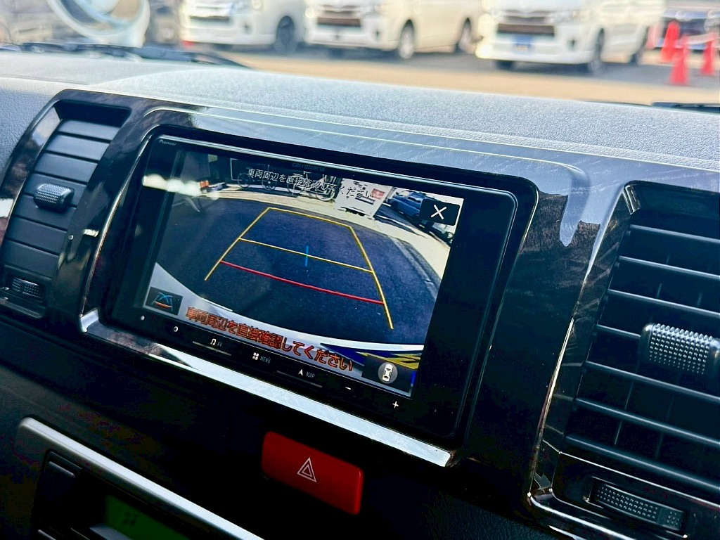 トヨタ ハイエースバン(15枚目)