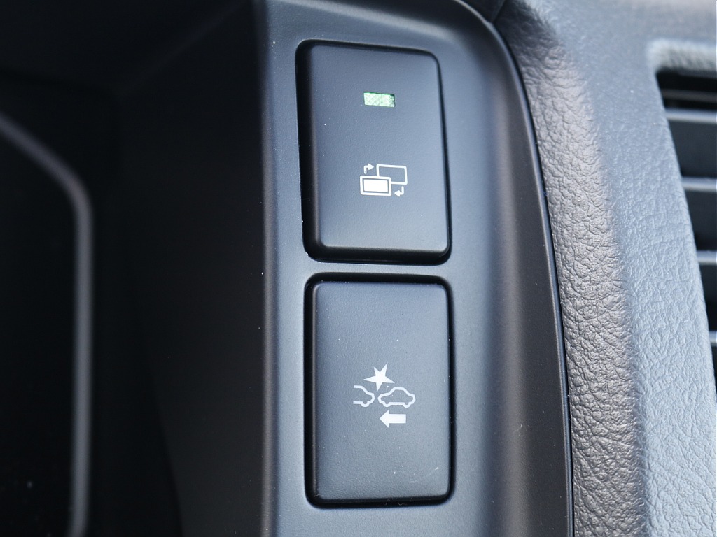 ハイエース最大級専門店☆豊富な在庫の中からお選び頂けます♪ライフスタイルに合ったお車をご提案！気になる燃費、お得な装備、希少な特別仕様車、カスタム、なんでもご相談下さい！！