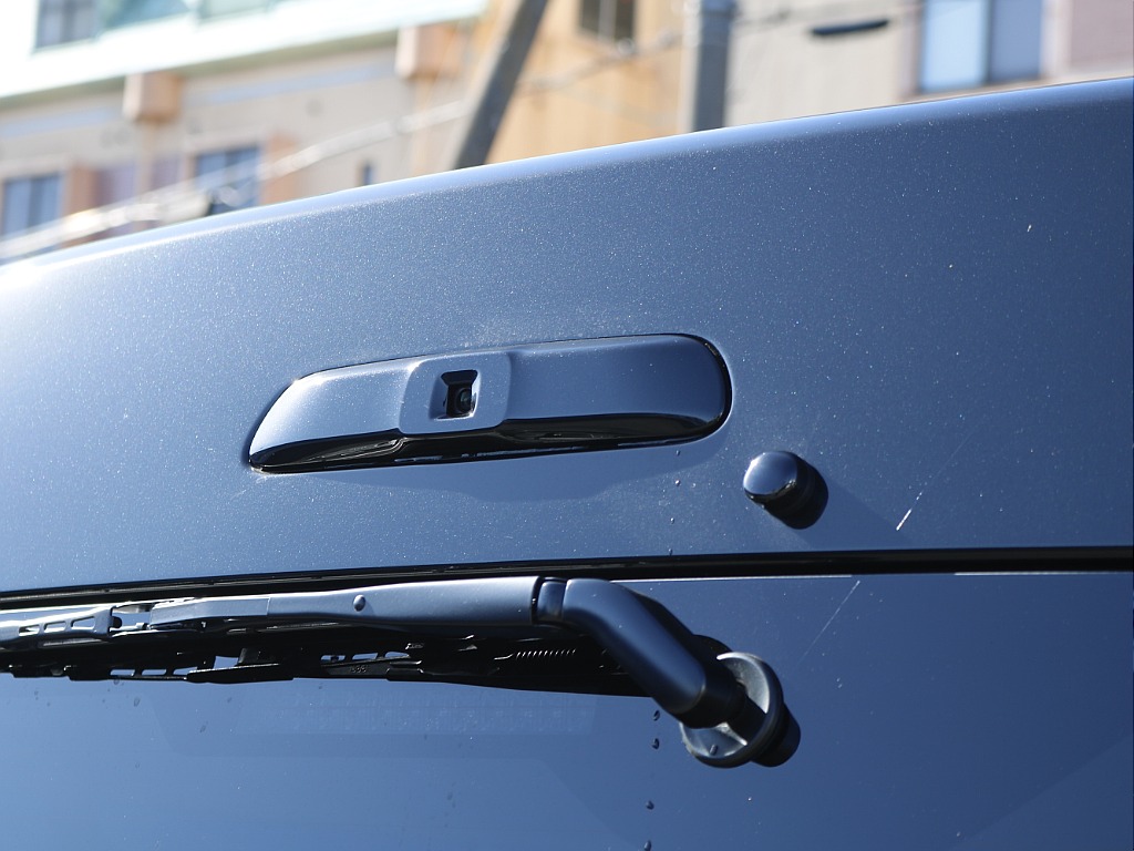 茨城県つくば市にハイエース専門の新車・中古車の展示場を展開！人気のグレード・年式をその場で見比べられます♪皆様のご来場、お問合せを心よりお待ちしております☆