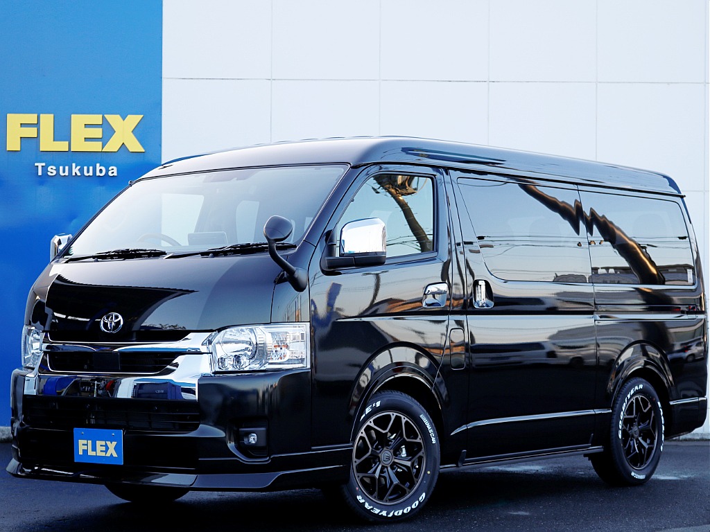 R7年式　ハイエースワゴン　４WD　ガソリン　familiar内装架装