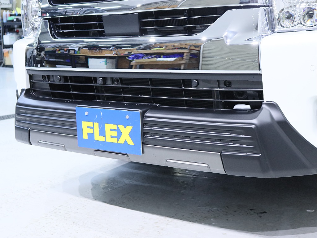 T-Forceスポイラー付き！