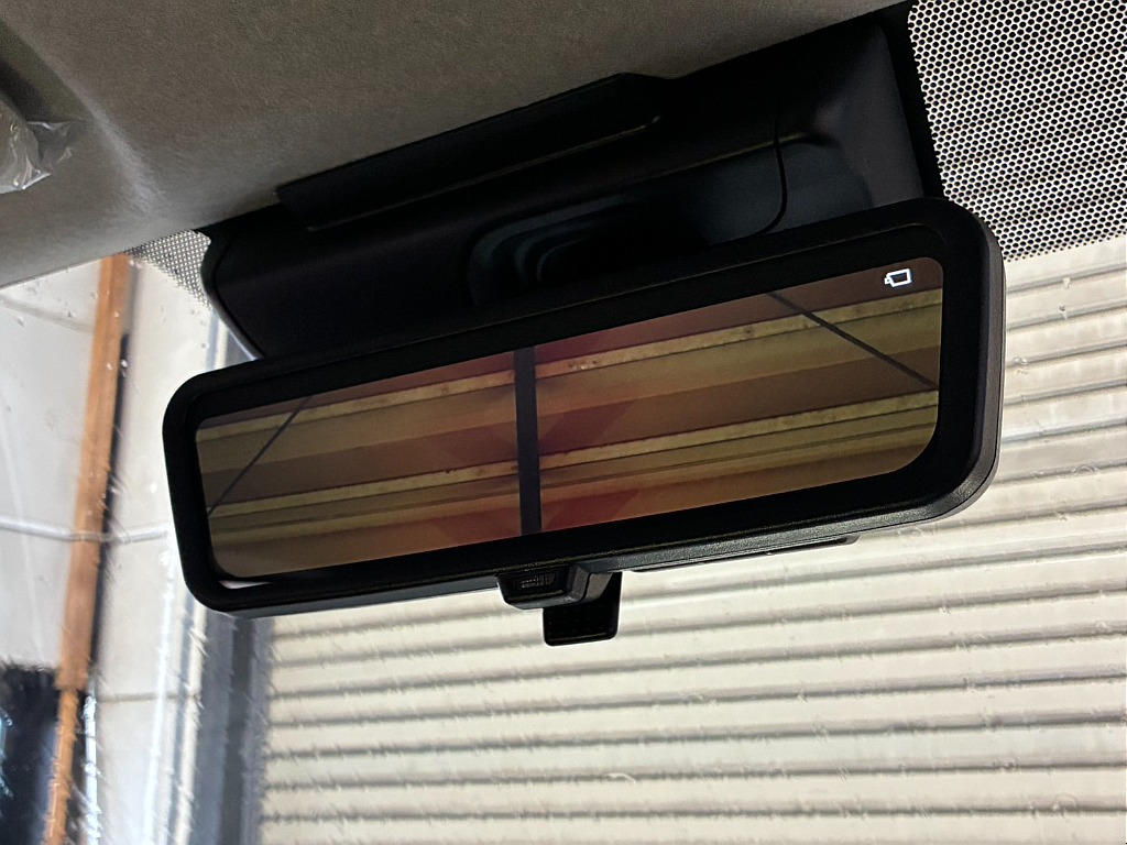 デジタルインナーミラー付き！