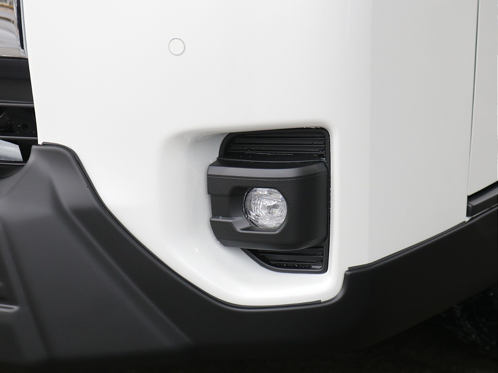 フロントLEDフォグランプ