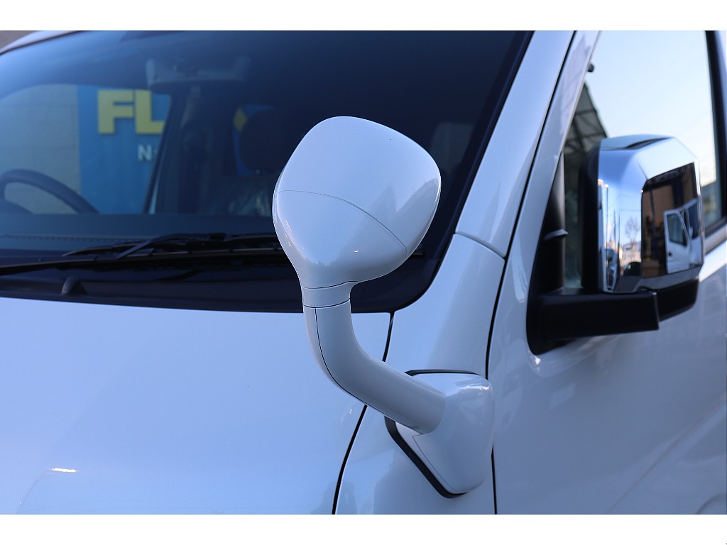 トヨタ&nbsp;ハイエース&nbsp;ワゴン2.7GLロング ミドルルーフ 4WD&nbsp;【先行UP！】シートアレンジRelaxing&nbsp;長野県の詳細画像&nbsp;その7