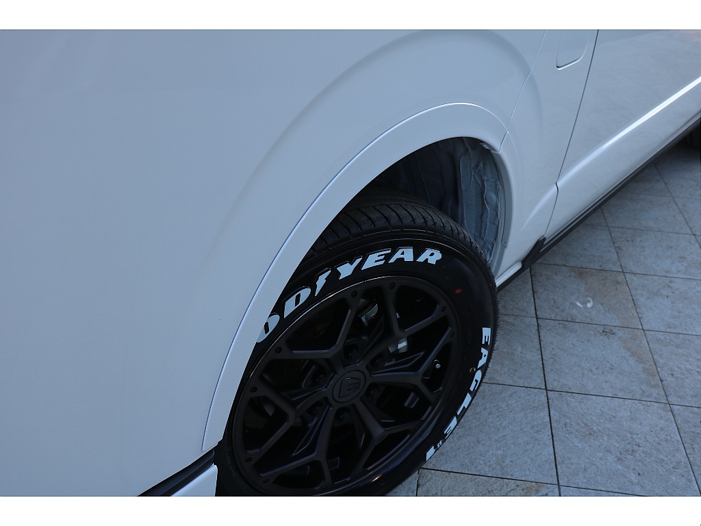 トヨタ&nbsp;ハイエース&nbsp;ワゴン2.7GLロング ミドルルーフ 4WD&nbsp;【先行UP！】シートアレンジRelaxing&nbsp;長野県の詳細画像&nbsp;その8