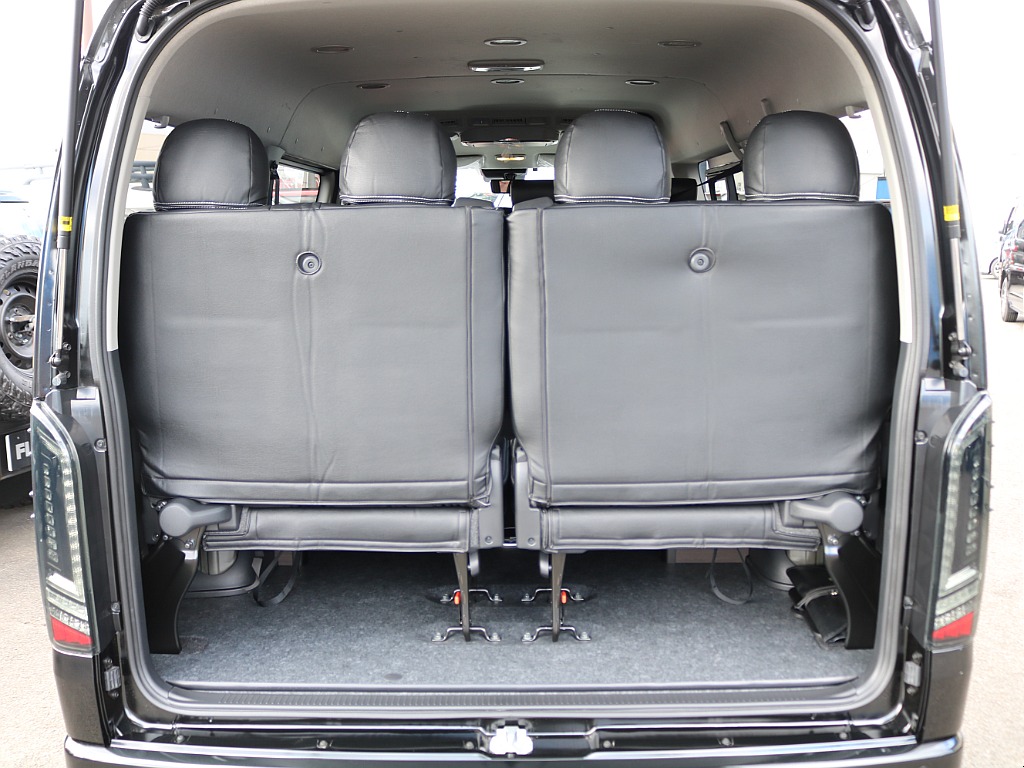 実際にご来店が難しい、遠方にお住まいのお客様もご安心ください！お電話やメールにてお車のご説明、ご覧になりたい箇所の追加画像、お見積書の郵送、と当店スタッフが丁寧に対応させていただきます♪