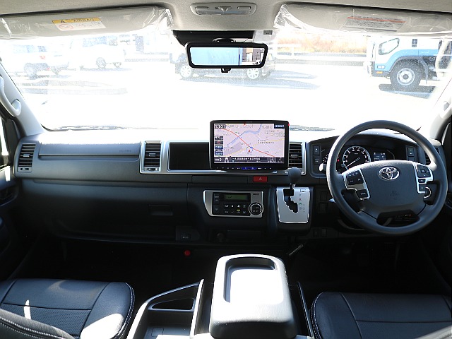 ＦＬＥＸグループは「すべての人に愛車を」をコンセプトに車種別に全国展開中！愛車と一緒に、ライフスタイルを充実させてもらいたいという思いで、ランクル仙台泉店では皆様のご要望になんでもお応えします♪