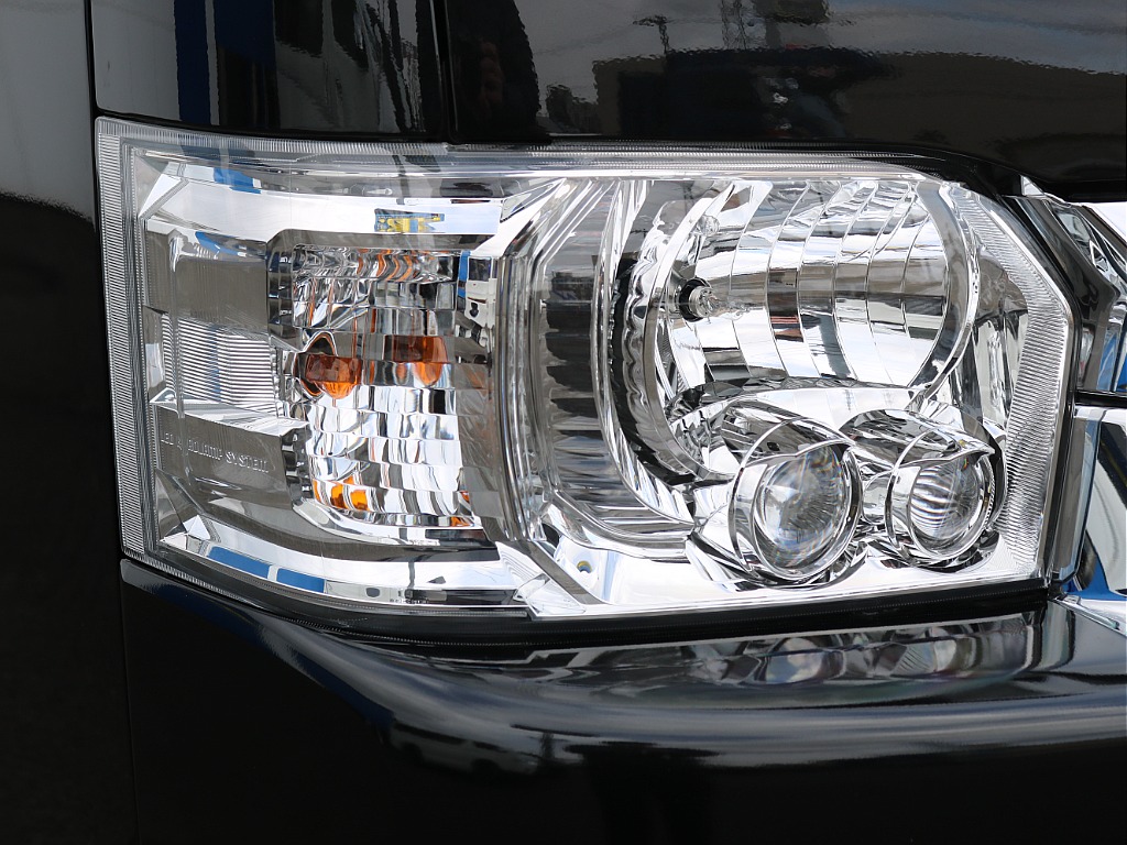 ＦＬＥＸグループは「すべての人に愛車を」をコンセプトに車種別に全国展開中！愛車と一緒に、ライフスタイルを充実させてもらいたいという思いで、ランクル仙台泉店では皆様のご要望になんでもお応えします♪