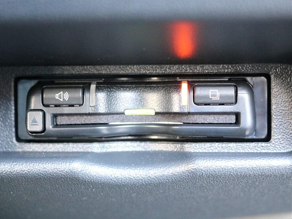 ＦＬＥＸグループは「すべての人に愛車を」をコンセプトに車種別に全国展開中！愛車と一緒に、ライフスタイルを充実させてもらいたいという思いで、ランクル仙台泉店では皆様のご要望になんでもお応えします♪