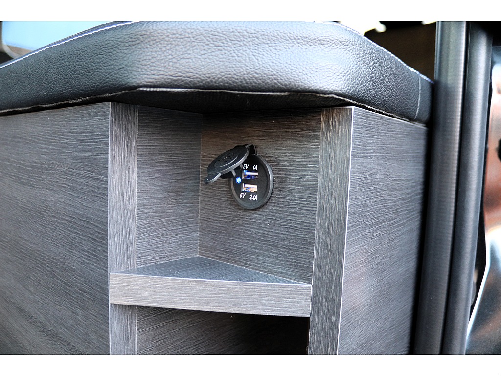 ハイエース高崎店にて展示中♪027-329-5670