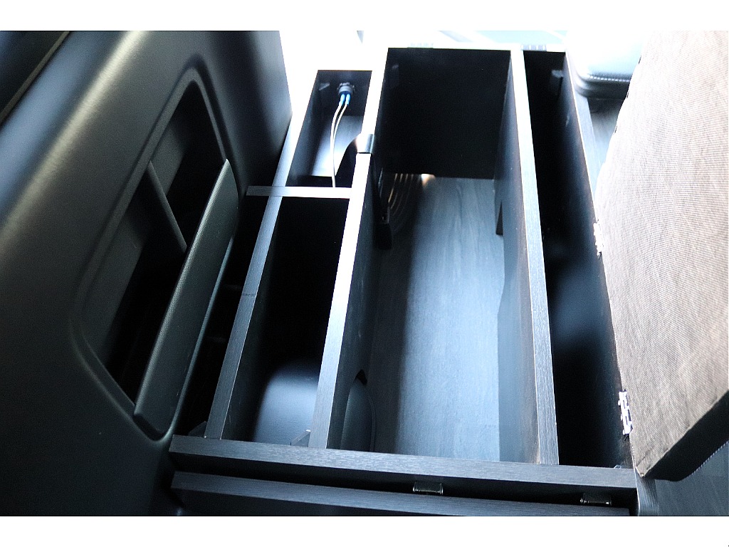 ハイエース高崎店にて展示中♪027-329-5670