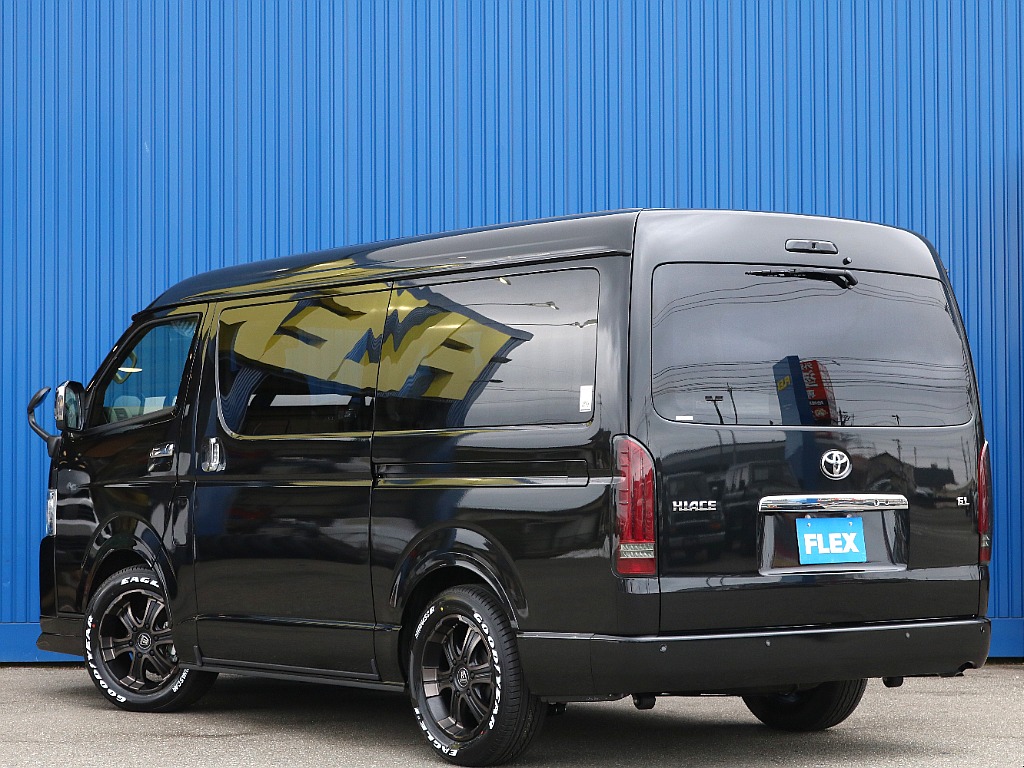 トヨタ ハイエース(4枚目)