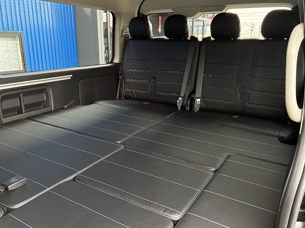 トヨタ ハイエース(8枚目)