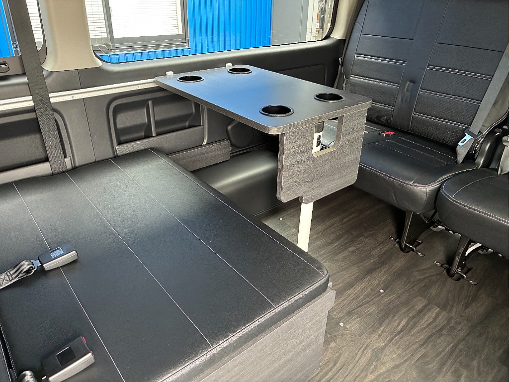 トヨタ ハイエース(10枚目)