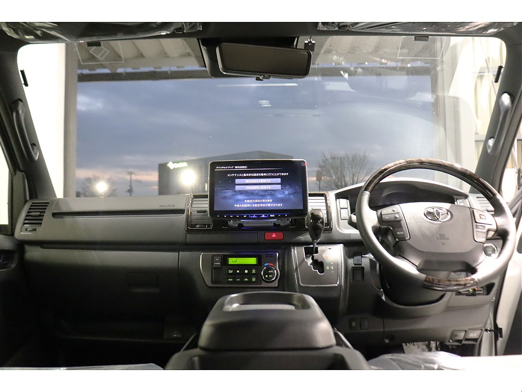 コックピットには大画面のアルパインBIGX11インチナメカレスナビを搭載！