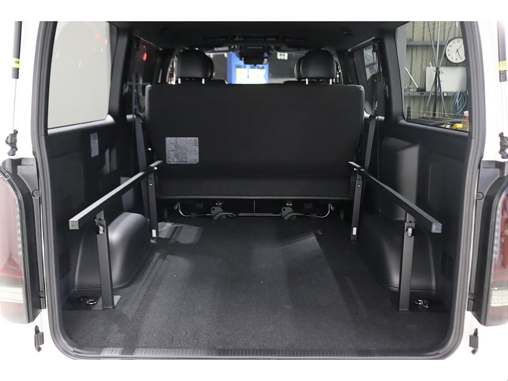 トヨタ ハイエースバン(31枚目)