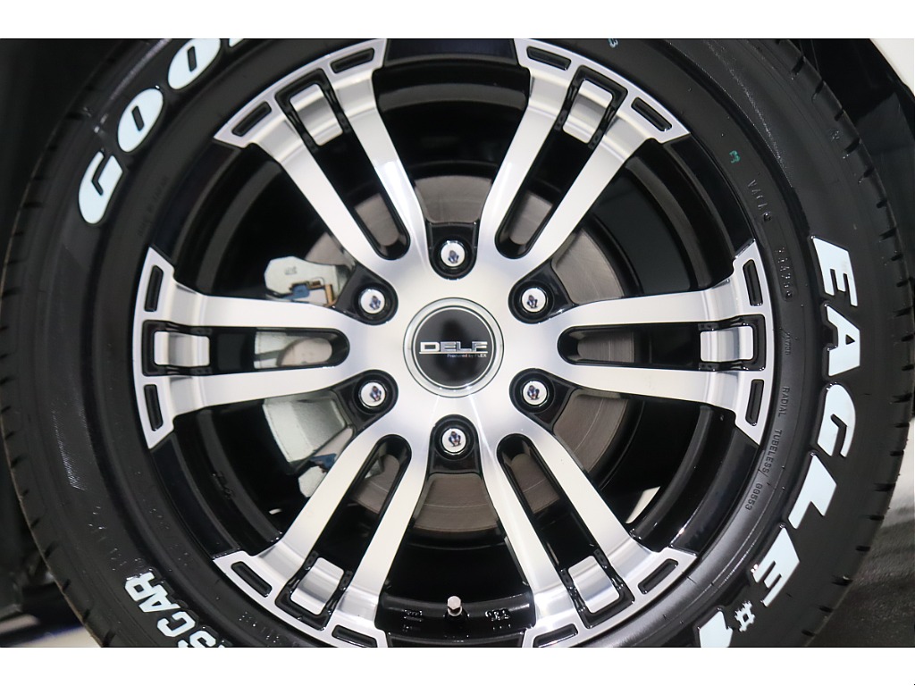 トヨタ ハイエースバン(60枚目)