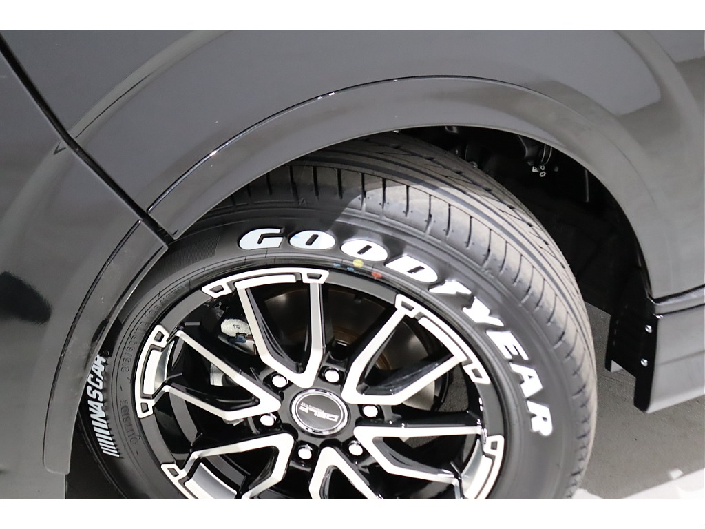 トヨタ&nbsp;ハイエースバン&nbsp;5D2.0スーパーGLダークプライムⅡロング&nbsp;デジタルインナーミラー/パノラミックビューモニター&nbsp;埼玉県の詳細画像&nbsp;その14