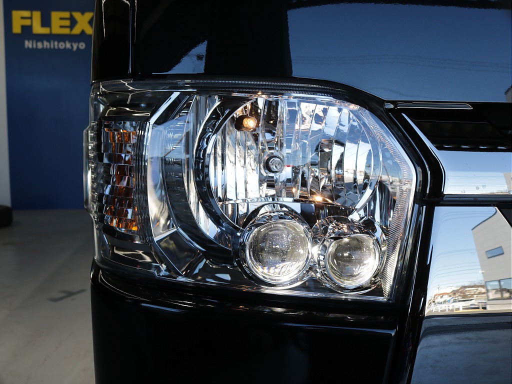 新車ハイエースＶダークプライムⅡ２０００ガソリン２ＷＤカスタム車両入庫！アルパインＢＩＧ－Ｘ１１インチメカレスモデル装備ビルトインＥＴＣ２．０、ＨＤＭＩソケットタイプⅡベットＫＩＴ装着済み！！