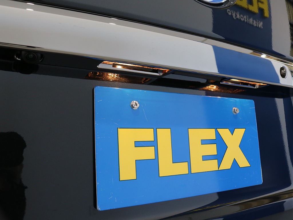 新車ハイエースＶダークプライムⅡ２０００ガソリン２ＷＤカスタム車両入庫！アルパインＢＩＧ－Ｘ１１インチメカレスモデル装備ビルトインＥＴＣ２．０、ＨＤＭＩソケットタイプⅡベットＫＩＴ装着済み！！