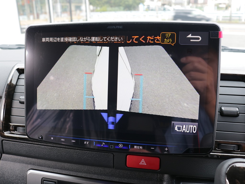 新車ハイエースＶダークプライムⅡ２０００ガソリン２ＷＤカスタム車両入庫！アルパインＢＩＧ－Ｘ１１インチメカレスモデル装備ビルトインＥＴＣ２．０、ＨＤＭＩソケットタイプⅡベットＫＩＴ装着済み！！