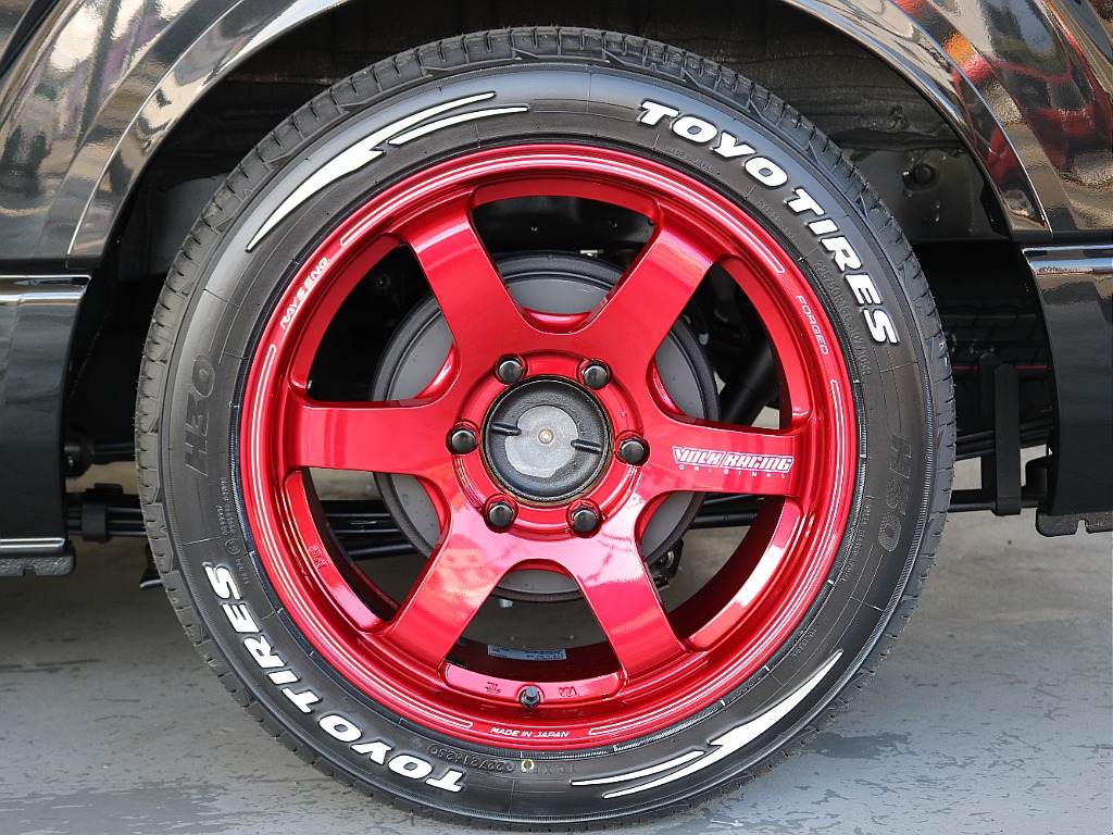 レイズTE37・18インチにTOYO・H30の組み合わせになります☆☆
