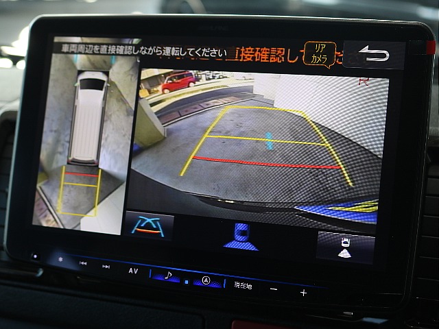 バックカメラが装着されており安心して駐車することが可能です♪♪