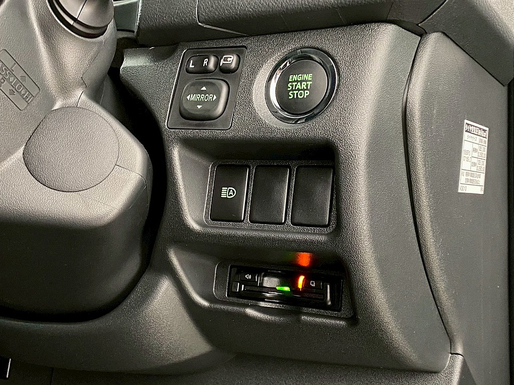 トヨタ ハイエースバン(11枚目)