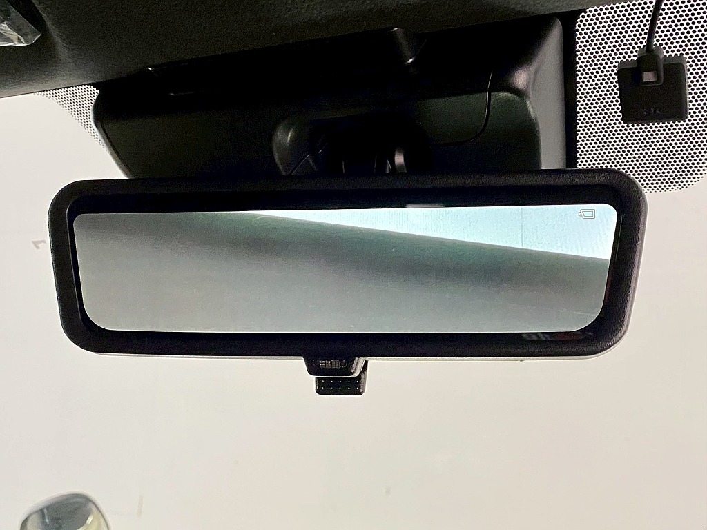 トヨタ ハイエースバン(13枚目)