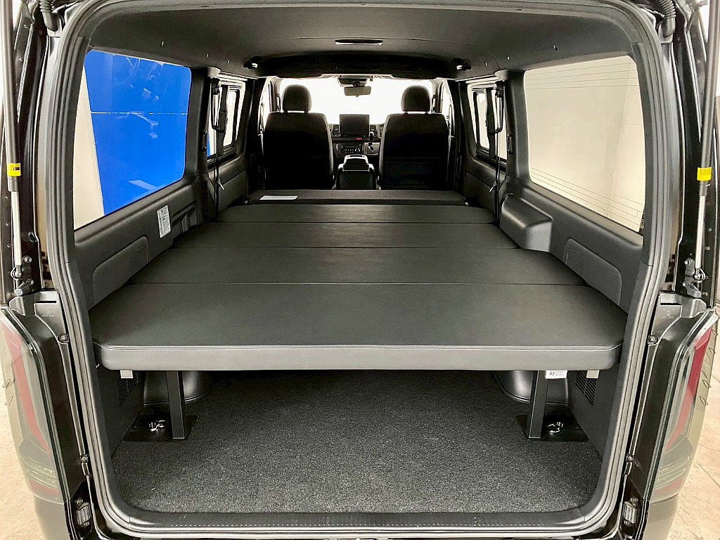 トヨタ ハイエースバン(22枚目)