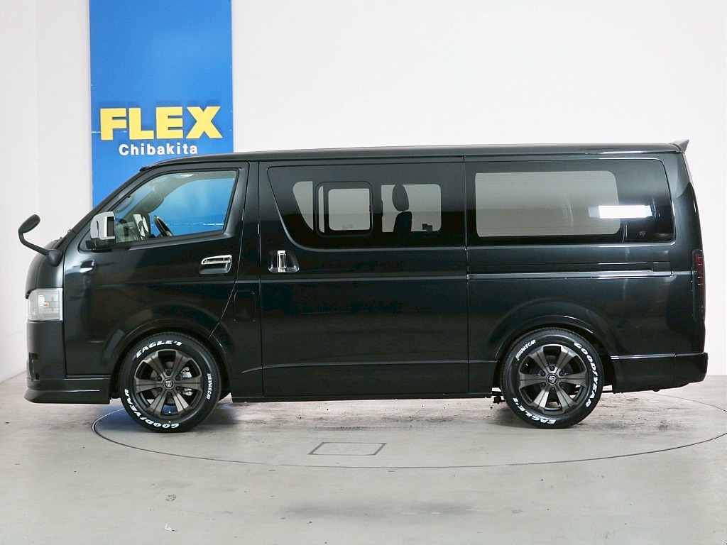 トヨタ ハイエースバン(7枚目)