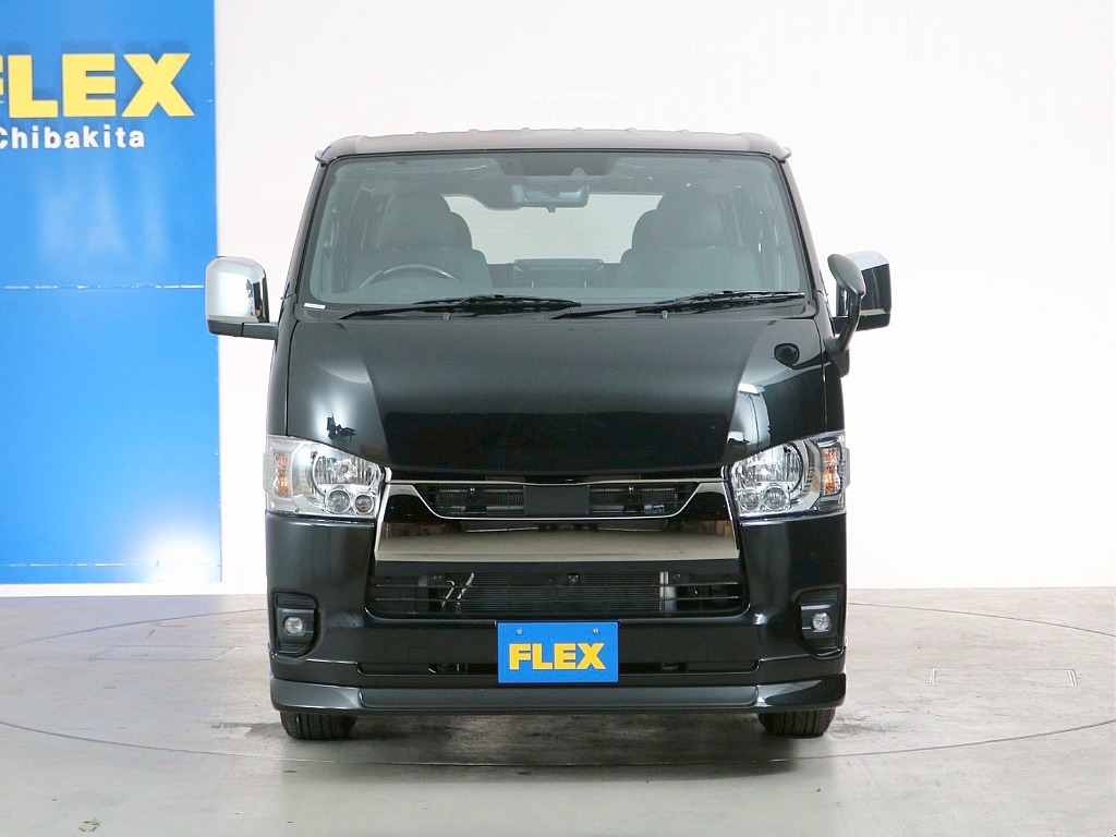 トヨタ ハイエースバン(9枚目)