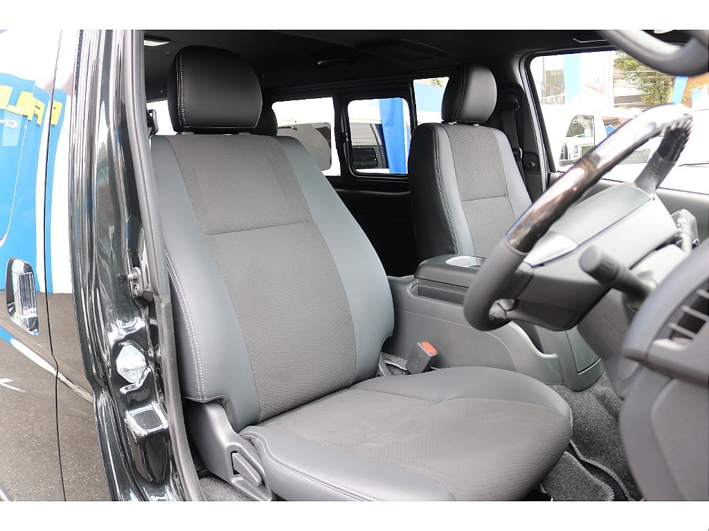 ダークプライムⅡ専用ハーフレザーシート！