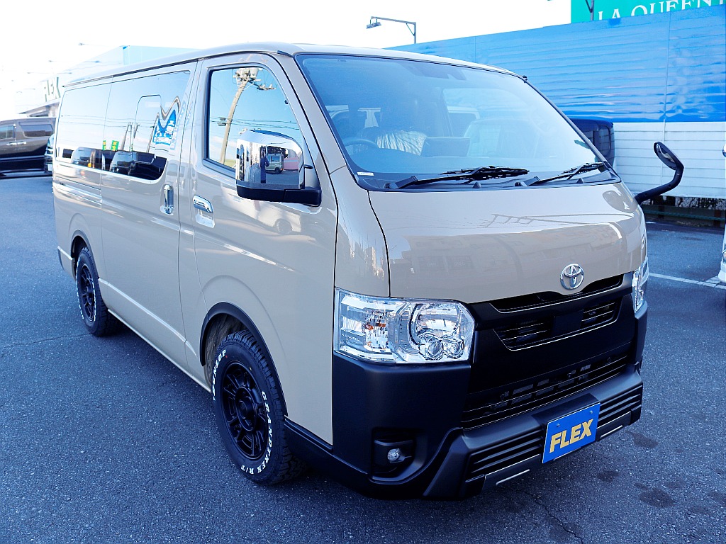 茨城県つくば市にハイエース専門の新車・中古車の展示場を展開！人気のグレード・年式をその場で見比べられます♪皆様のご来場、お問合せを心よりお待ちしております☆
