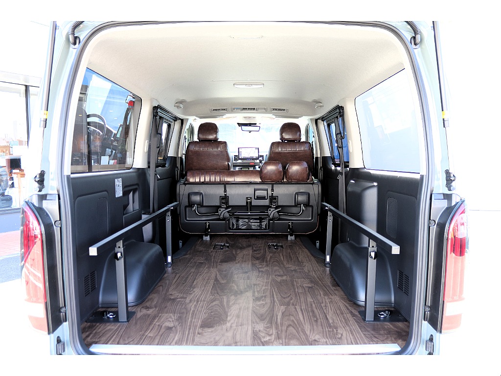 ハイエース高崎店にて展示中♪027-329-5670