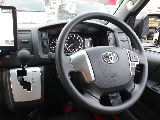 新車ハイエースＶ新作Ｗｏｏｄ　Ｒｉｍ内装架装車両入庫！！ＲＥクラシック丸目ライトフロントフェイスオリジナル１６インチアルミオリジナルオーバーフェンダーオリジナルＬＥＤテールアルパイン１１インチナビ装備
